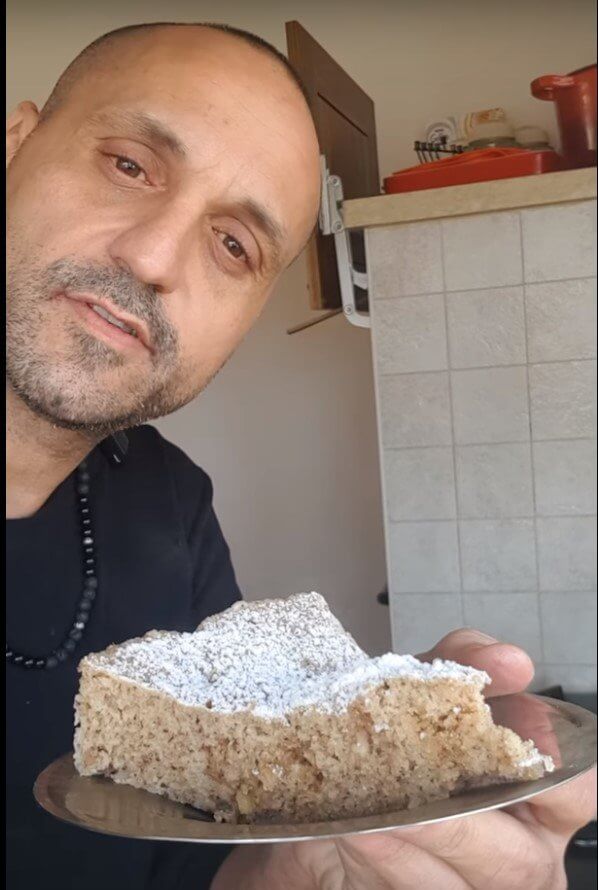 עוגת טחינה במיקרוגל ללא גלוטן של תומר תומס