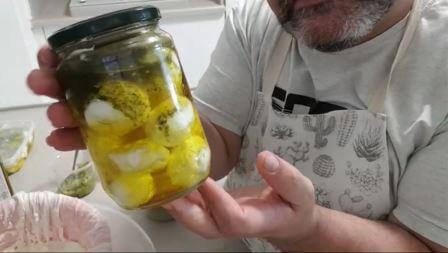 לבנה ביתית עם שמנת