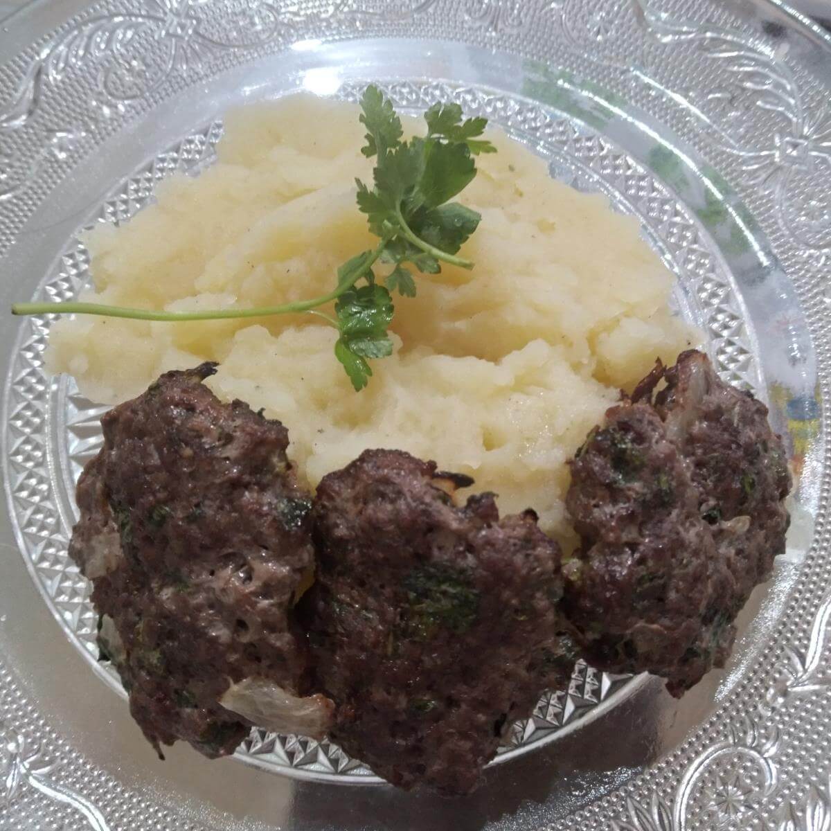 פירה עם קבב ביתי