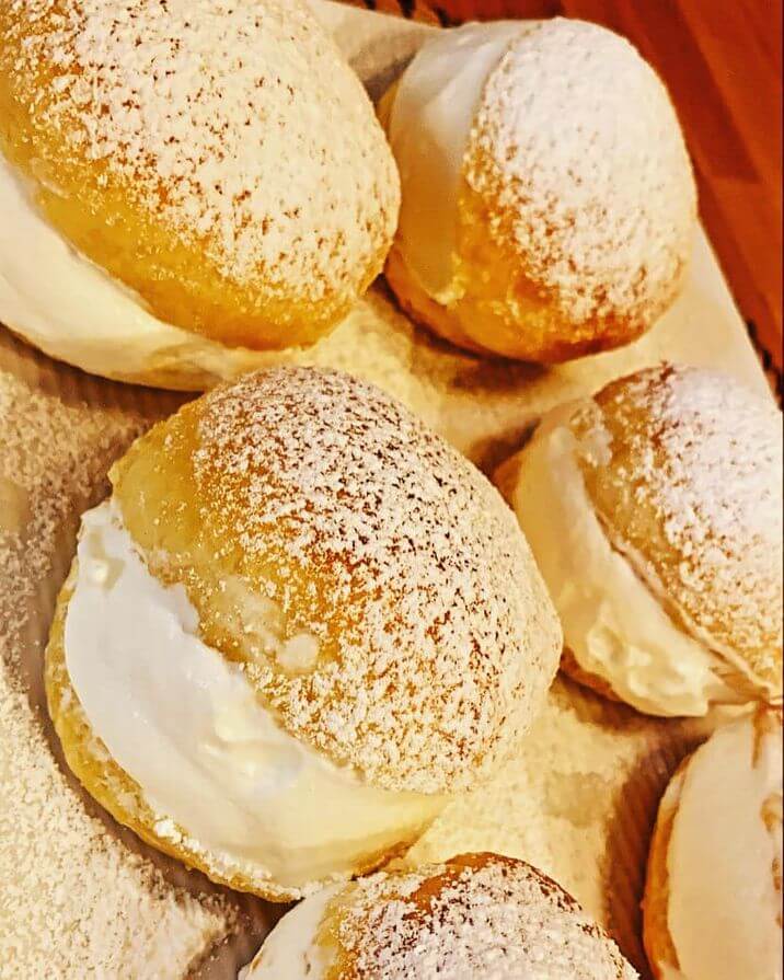 בריוש איטלקי במילוי קצפת מריטוצו