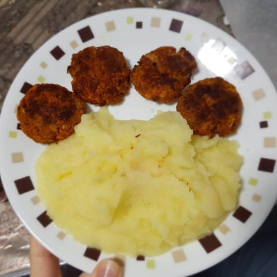קציצות טונה עם פירה