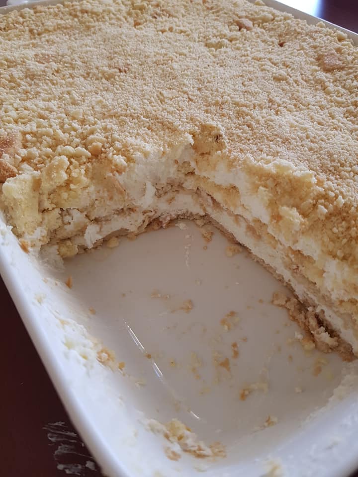 עוגת שמנת פירורים ביסקוויטים