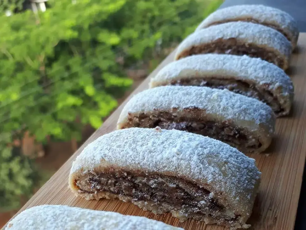 עוגיות תמרים מגולגלות