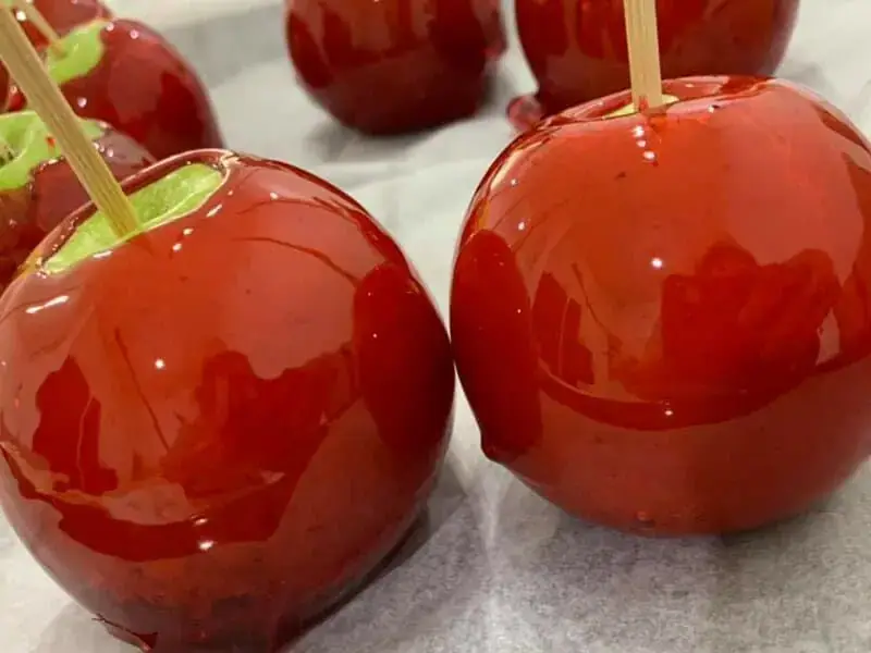 תפוח מסוכר ליום העצמאות