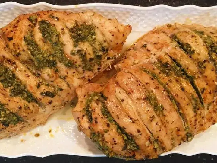 חזה עוף ממולא בפסטו