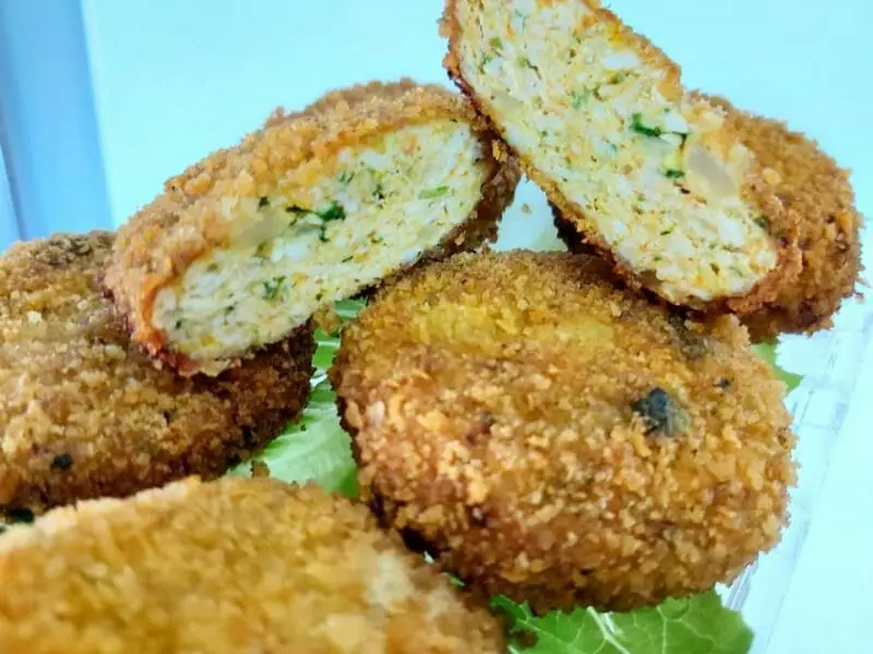 קציצות עוף קריספיות בטירוף ב-5 דקות