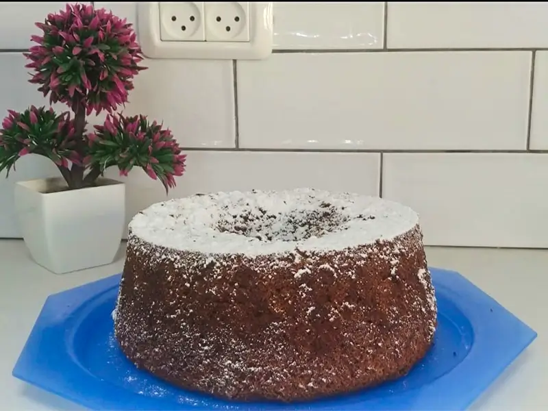 עוגת דבש גבוהה לראש השנה