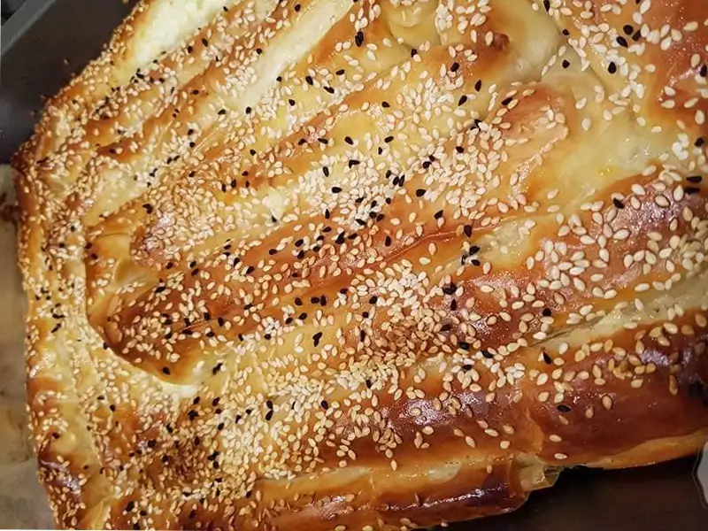מאפה פילו במילוי גבינות מתכון מושחת